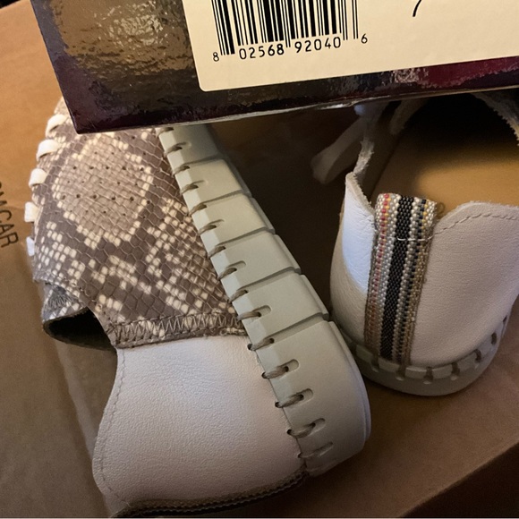 New Andre Assous Iris snake print leather sneakers 37 7 1” platform $189 - Picture 6 of 10